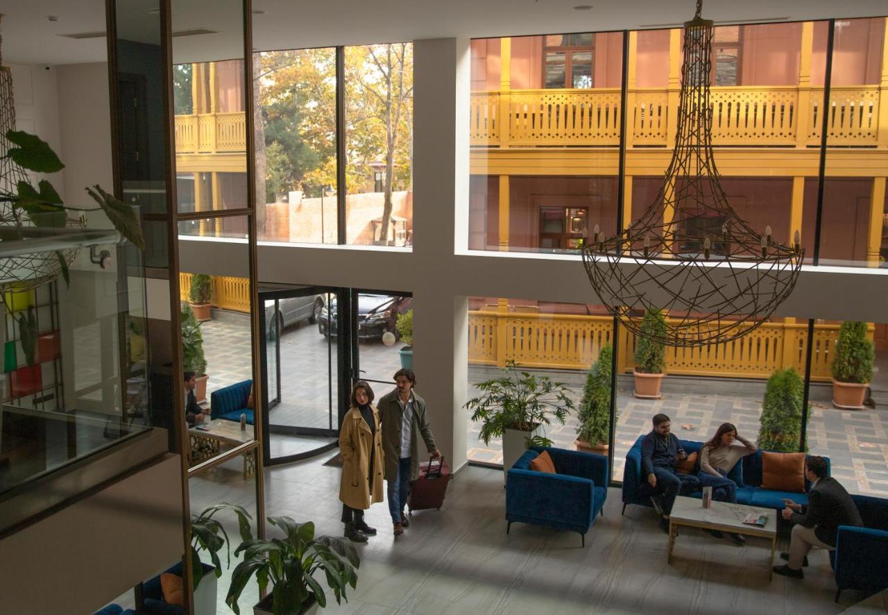 Ramada By Wyndham Tbilisi Old City Exterior photo
